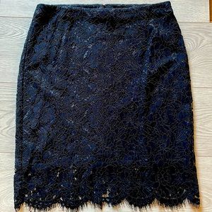 Beautiful Banana Republic black lace skirt, size 4